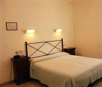 ألبيرغو كانون دي أورو 2*