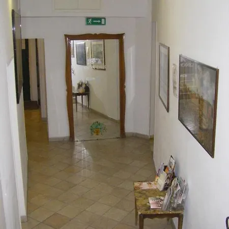 ألبيرغو كانون دي أورو