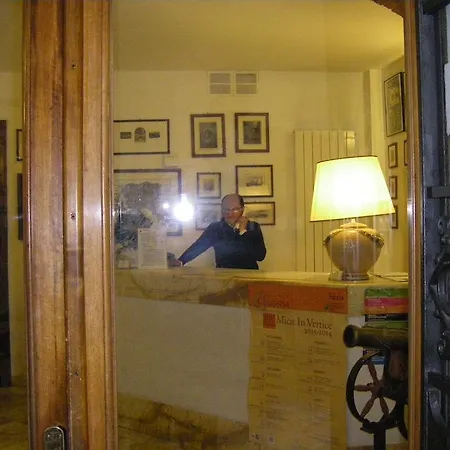 Cannon D'oro Otel Siena